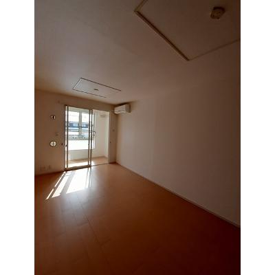 ラポール 201【管理NO：1-018363901-02010】 ★家具家電は申し込み後に搬入します 2026年08月中旬入居可能の物件写真2
