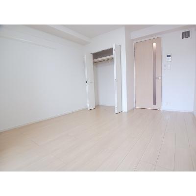 コレクト　ライル 202【管理NO：1-023970301-02020】 ★家具家電は申し込み後に搬入します★の物件写真2