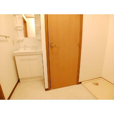 ルクプル　プラース 201【管理NO：1-007930501-02010】 ★家具家電は申し込み後に搬入します★の物件写真6
