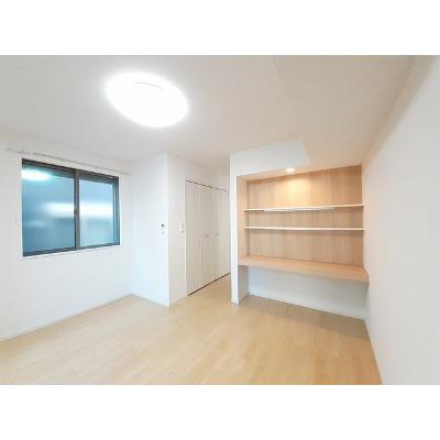 ラフォレスタコモド 103【管理NO：1-025027801-01030】 ★家具家電は申し込み後に搬入します★の物件写真2