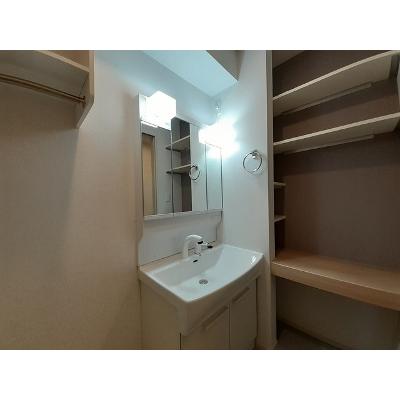 ラフォレスタコモド 103【管理NO：1-025027801-01030】 ★家具家電は申し込み後に搬入します★の物件写真6