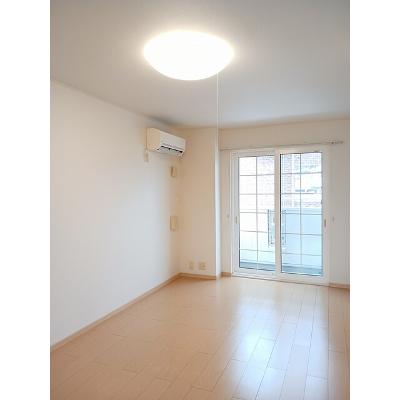 プレアヴェニューＤ 105【管理NO：1-015621601-01040】 ★家具家電は申し込み後に搬入します★の物件写真2