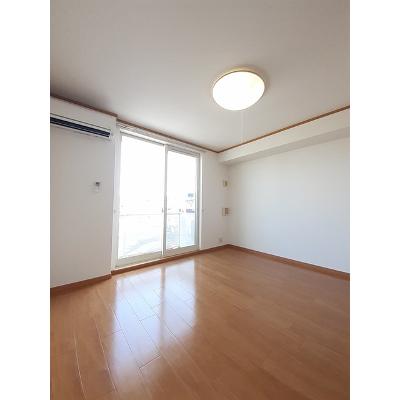 ブルームンＡ 202【管理NO：1-013147601-02020】 ★家具家電は申し込み後に搬入します★の物件写真2