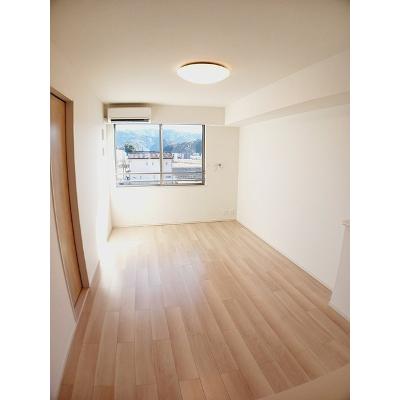 アルバ・グランデ　Ⅲ 302【管理NO：1-026280601-03020】 ★家具家電は申し込み後に搬入します 2026年08月中旬入居可能の物件写真2