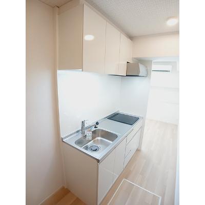 ヴィラ・ウエスト 102【管理NO：1-027947701-01020】 ★家具家電は申し込み後に搬入します★ ★2026年09月上旬入居可能★の物件写真3