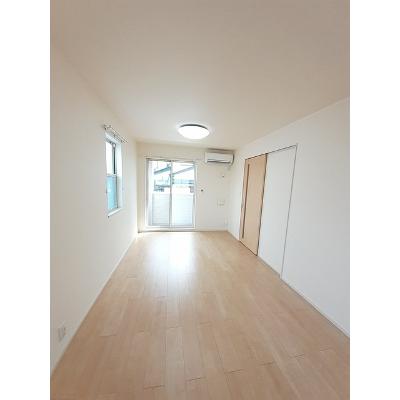 シャルル　ウィンドウ 103【管理NO：1-022224101-01030】 ★家具家電は申し込み後に搬入しますの物件写真2