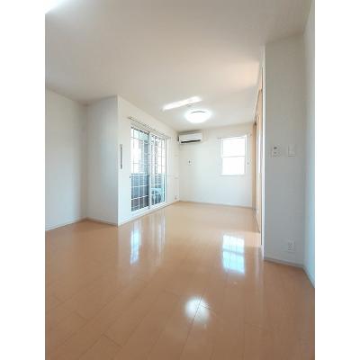 アルバーダ 101【管理NO：1-017609801-01010】 2026年07月中旬入居可能の物件写真2