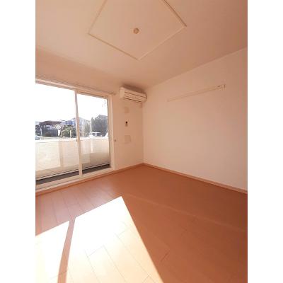 ベルコリーヌ 102【管理NO：1-016456101-01020】 ★家具家電は申し込み後に搬入しますの物件写真2