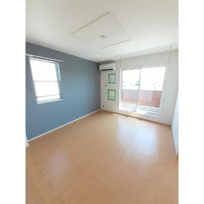 サフラン　Ａ 202【管理NO：1-019925001-02020】 ★家具家電は申し込み後に搬入します★ ★2026年10月中旬入居可能★の物件写真2