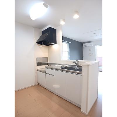エアリーソレイユ 204【管理NO：1-020290601-02040】 ★家具家電は申し込み後に搬入します★の物件写真3