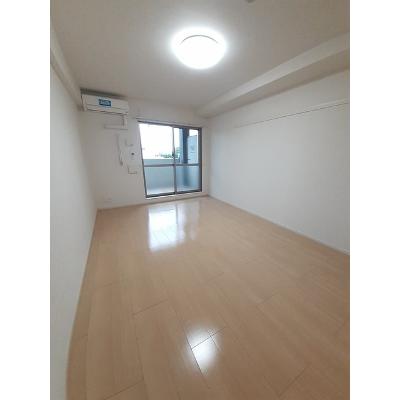 ルミリクス 203【管理NO：1-021688501-02030】 ★家具家電は申し込み後に搬入します★ ★2026年08月下旬入居可能★の物件写真2