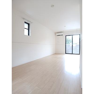 マーヴェラスⅠ 103【管理NO：1-023871601-01030】 ★家具家電は申し込み後に搬入しますの物件写真2