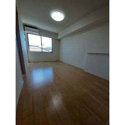 メゾン　エトワール 303【管理NO：1-024667801-03030】 ★家具家電は申し込み後に搬入しますの物件写真2