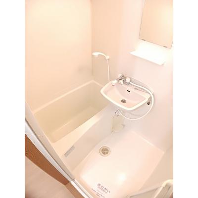 ジュネス黒髪 305【管理NO：1-010512201-03040】 ★家具家電は申し込み後に搬入します★の物件写真4