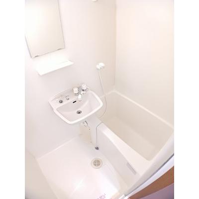 ジュネス黒髪 103【管理NO：1-010512201-01030】 ★家具家電は申し込み後に搬入します★の物件写真4