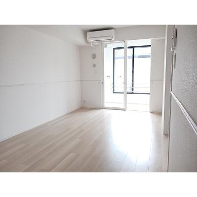 シャルフ飛江田　Ⅲ 102【管理NO：1-028179203-01020】 ★家具家電は申し込み後に搬入しますの物件写真2