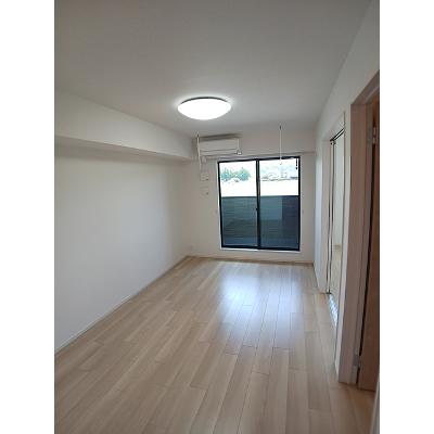 デ・リス・フレグランス　Ⅱ 202【管理NO：1-027979002-02020】 ★家具家電は申し込み後に搬入しますの物件写真2