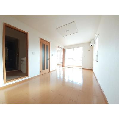 リベルテⅠ 201【管理NO：1-014665001-02010】 ★家具家電は申し込み後に搬入します 2026年07月中旬入居可能の物件写真2