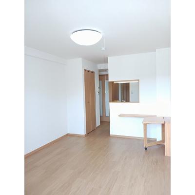 プレッサ泉中央 206【管理NO：1-014386401-02060】 ★家具家電は申し込み後に搬入しますの物件写真2