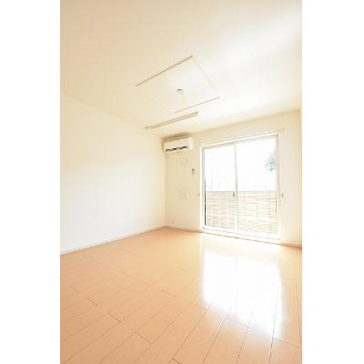 グット　プレイスＢ 102【管理NO：1-018060502-01020】 ★家具家電は申し込み後に搬入しますの物件写真2