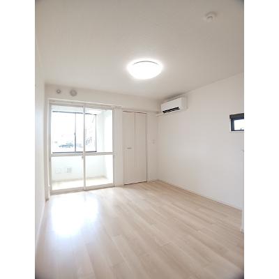 オーガスタ 106【管理NO：1-027594401-01050】 ★家具家電は申し込み後に搬入します★の物件写真2