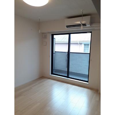 カレント 202【管理NO：1-026707101-02020】 ★家具家電は申し込み後に搬入します 2026年08月上旬入居可能の物件写真2