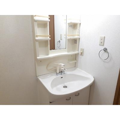 apartment 茨城県龍ケ崎市松ケ丘４丁目２－６ 

↓地図はこちらから