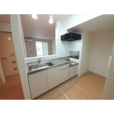 カーヴ・エルファロ 102【管理NO：1-019282901-01020】 ★家具家電は申し込み後に搬入しますの物件写真3