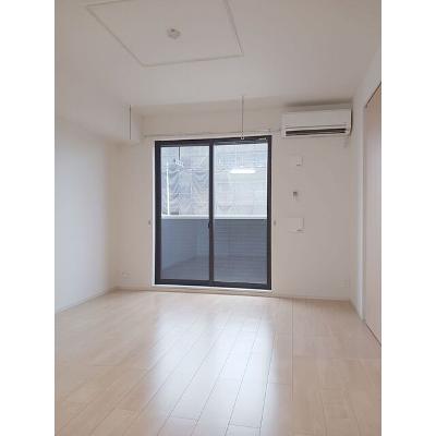 アメリ 102【管理NO：1-021659001-01020】 ★家具家電は申し込み後に搬入しますの物件写真2