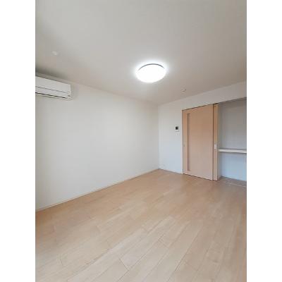 縁（ゆかり） 102【管理NO：1-022515101-01020】 ★家具家電は申し込み後に搬入します 2026年08月下旬入居可能の物件写真2
