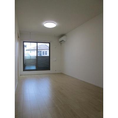 ベレッツァ　レガーロ 302【管理NO：1-022717901-03020】 ★家具家電は申し込み後に搬入します 2026年07月下旬入居可能の物件写真2