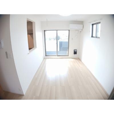 アルヴァ 301【管理NO：1-025739901-03010】 ★家具家電は申し込み後に搬入しますの物件写真2