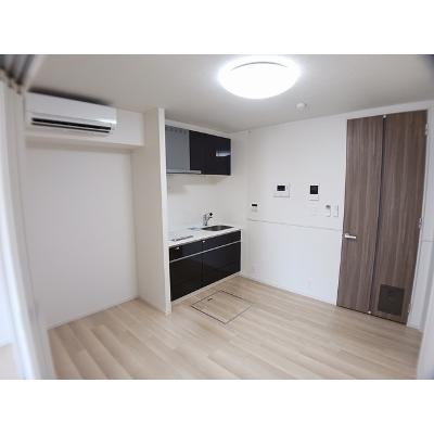 エアリーガーデン 105【管理NO：1-027204401-01050】 ★家具家電は申し込み後に搬入しますの物件写真2