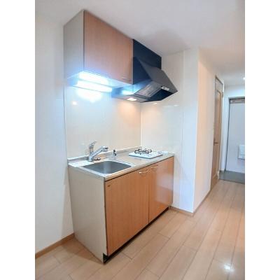 アドラブール 203【管理NO：1-012719101-02030】 ★家具家電は申し込み後に搬入します 2026年08月上旬入居可能の物件写真3