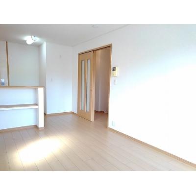 クローバーライフ 202【管理NO：1-013473001-02020】 ★家具家電は申し込み後に搬入します★の物件写真2