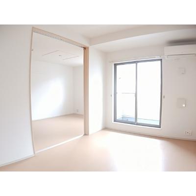 フラターナルＢ 201【管理NO：1-017545502-02010】 ★家具家電は申し込み後に搬入します 2026年07月中旬入居可能の物件写真2