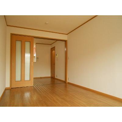 カレントⅠ 102【管理NO：1-012749301-01020】 ★家具家電は申し込み後に搬入します 2026年08月中旬入居可能の物件写真2