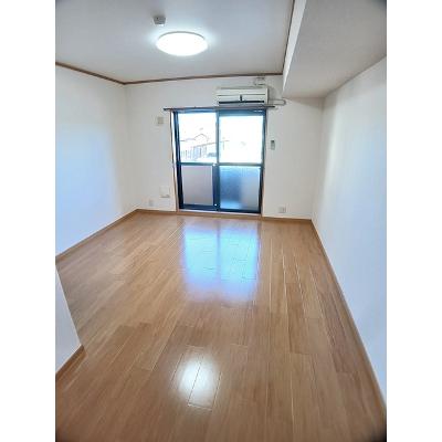 トゥ－・ル・モンド 103【管理NO：1-011599901-01030】 ★家具家電は申し込み後に搬入します★の物件写真2