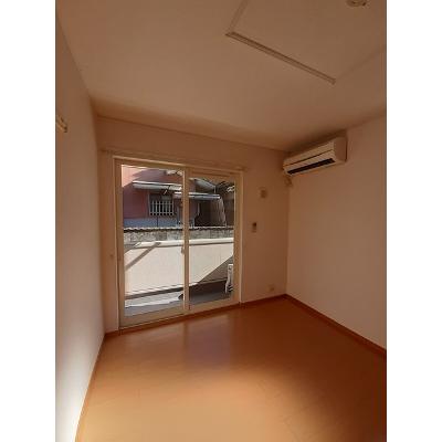 ココア・フロート 103【管理NO：1-014701201-01030】 ★家具家電は申し込み後に搬入します 2026年10月上旬入居可能の物件写真2