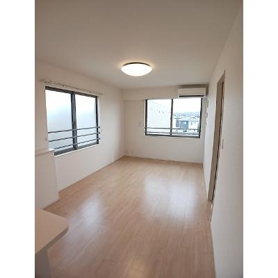 セイバリーＫⅢ 301【管理NO：1-025103401-03010】 ★家具家電は申し込み後に搬入しますの物件写真2