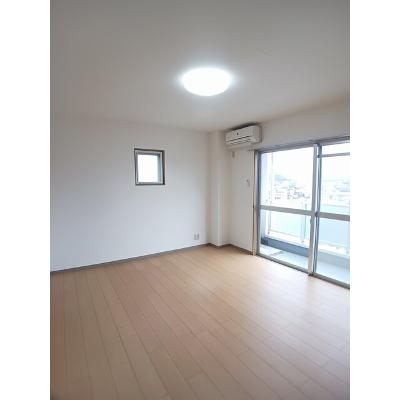 リードハイツ 401【管理NO：1-099461501-04010】 ★家具家電は申し込み後に搬入しますの物件写真2