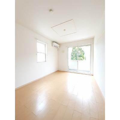 ベルメゾン福地Ｅ 101【管理NO：1-015930601-01010】 ★家具家電は申し込み後に搬入します★ ★2026年09月中旬入居可能★の物件写真2