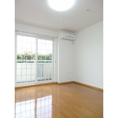 Ｗｅｓｔ　Ａｕｂｅ 102【管理NO：1-014093801-01020】 ★家具家電は申し込み後に搬入しますの物件写真2