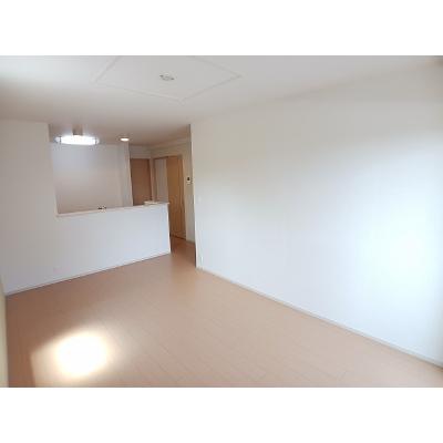 プランタンコートⅤ 101【管理NO：1-019891301-01010】 ★家具家電は申し込み後に搬入します★の物件写真2