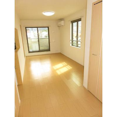 エル　アヴェニール 303【管理NO：1-021044101-03030】 ★家具家電は申し込み後に搬入します 2026年07月中旬入居可能の物件写真2