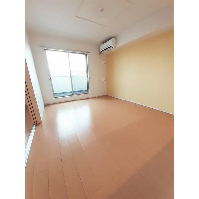 ロイヤルフィオーレＣ 203【管理NO：1-019587601-02030】 ★家具家電は申し込み後に搬入しますの物件写真2