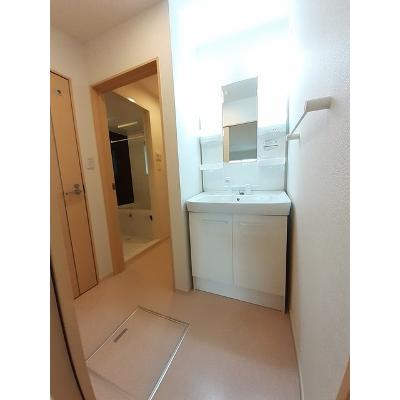 ロイヤルフィオーレＣ 203【管理NO：1-019587601-02030】 ★家具家電は申し込み後に搬入しますの物件写真6