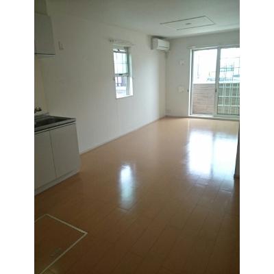 アウローラⅢ 105【管理NO：1-018010101-01040】 ★家具家電は申し込み後に搬入しますの物件写真2