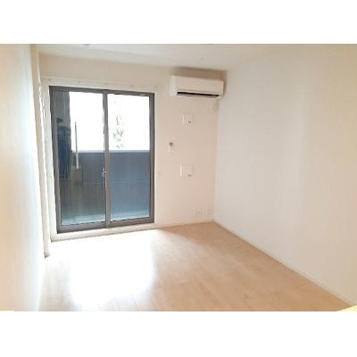 メゾン縁　Ⅰ 102【管理NO：1-022574601-01020】 ★家具家電は申し込み後に搬入します★の物件写真2
