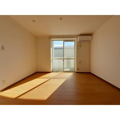 スカイタウン 102【管理NO：1-005396101-01020】 ★家具家電は申し込み後に搬入します 2026年07月上旬入居可能の物件写真2